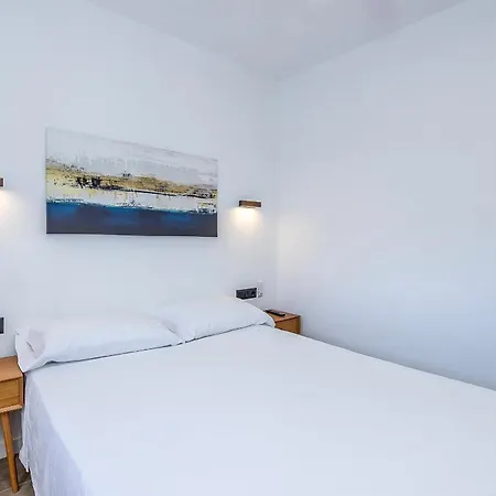 Modern Attic Escape With Peaceful Terrace Apartment *