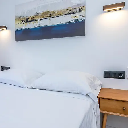 公寓 Lea Modern Attic Escape With Peaceful Terrace