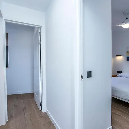 Апартаменты Lea Modern Attic Escape With Peaceful Terrace *