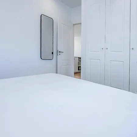 Lea Modern Attic Escape With Peaceful Terrace Апартаменты *
