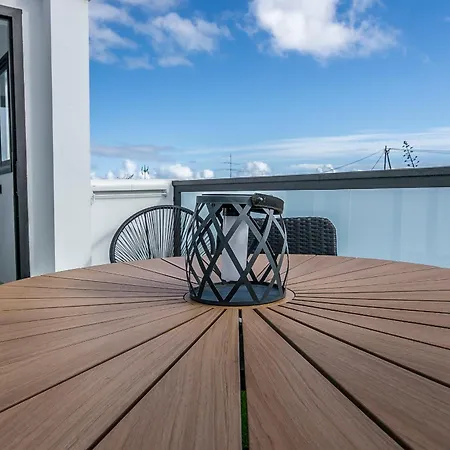 Lea Modern Attic Escape With Peaceful Terrace Апартаменты *