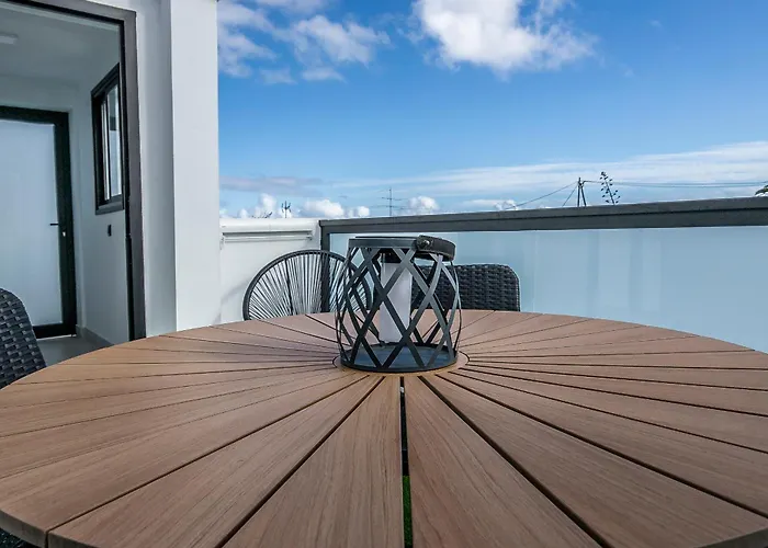 Lea Modern Attic Escape With Peaceful Terrace 公寓 *