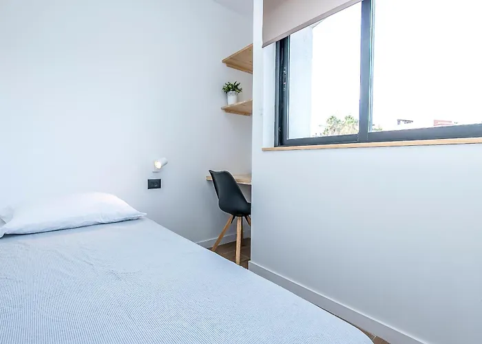 公寓 Lea Modern Attic Escape With Peaceful Terrace *